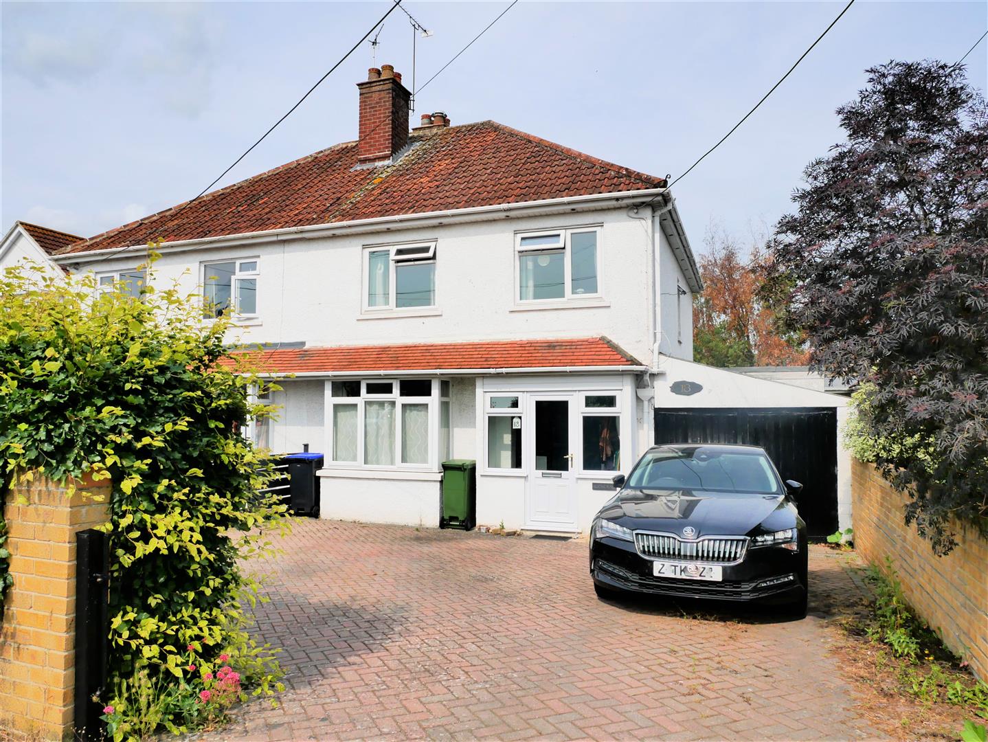 Lickhill, Calne Butfield Breach